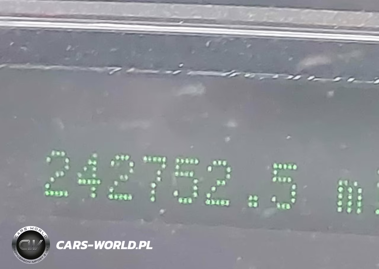 2011 Ford Expedition Xlt VIN:1FMJU1H59BEF44335 - 16