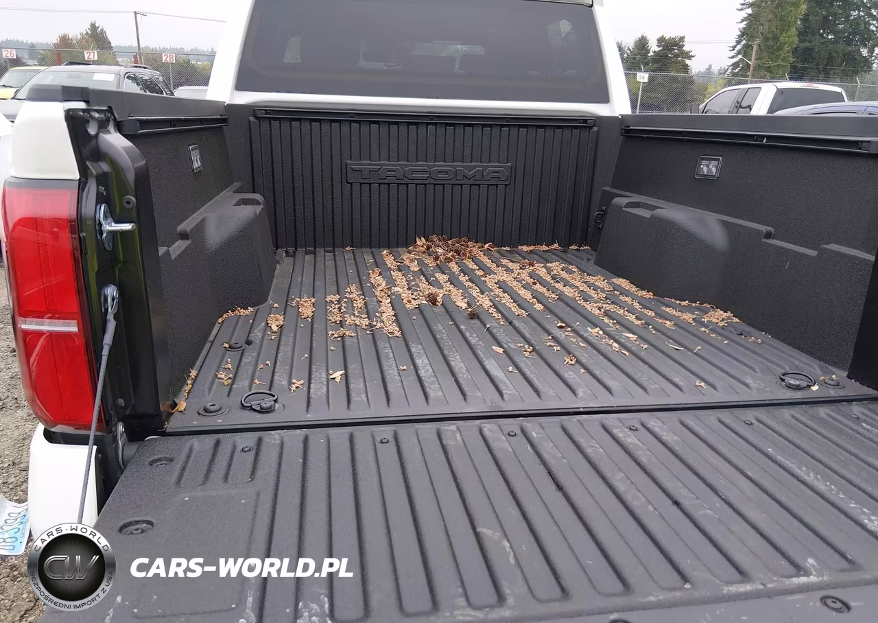 2026 Toyota Tacoma Trd Sport VIN:3TMLB5JN1TM235524 - 18