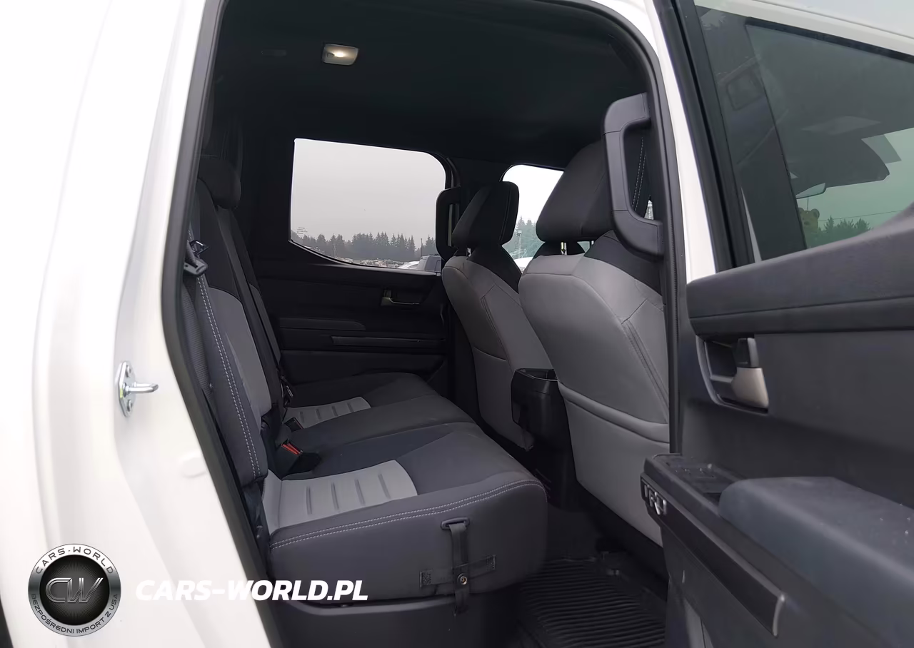 2026 Toyota Tacoma Trd Sport VIN:3TMLB5JN1TM235524 - 8