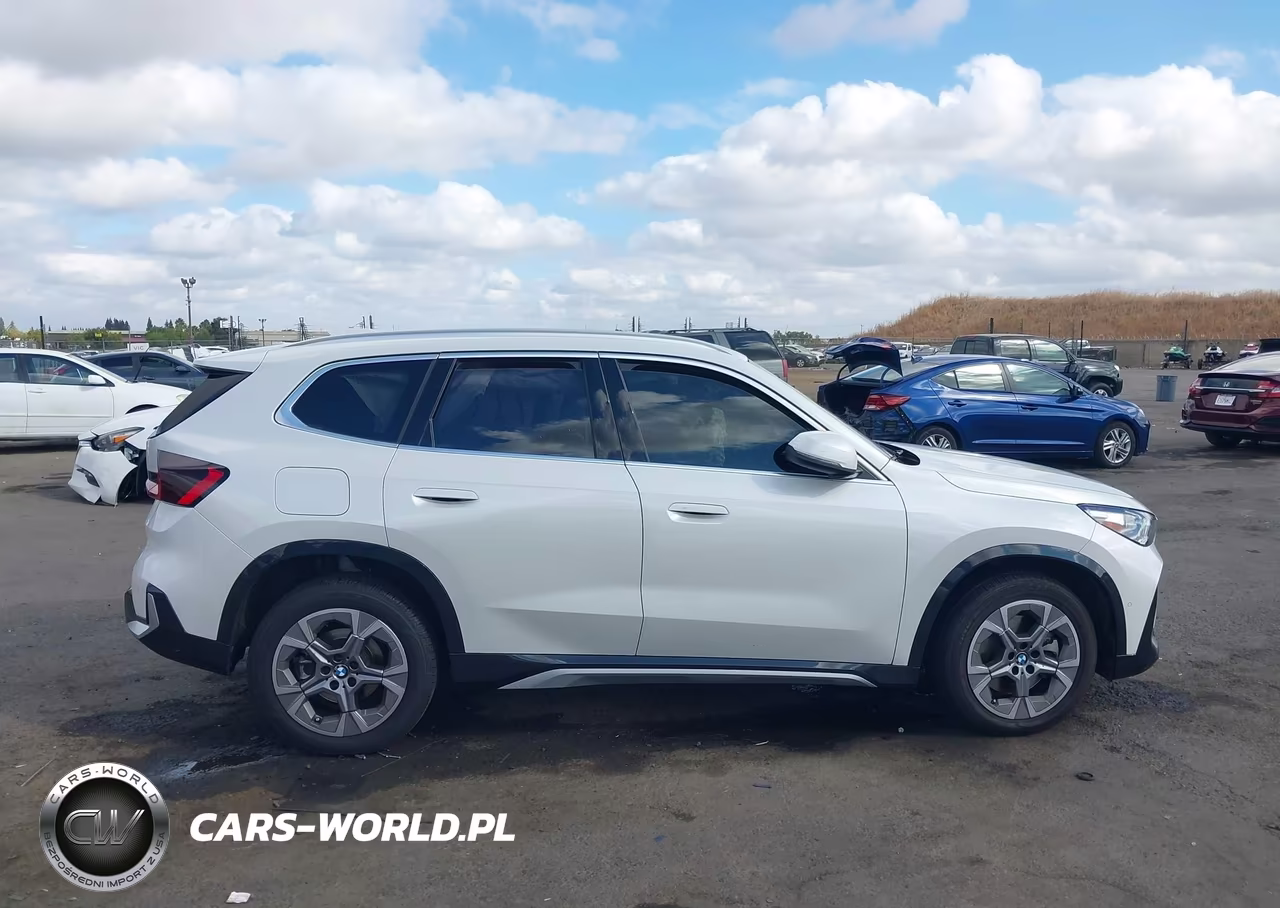 2025 BMW X1 xDrive28I VIN:WBX73EF00S5230818 - 12