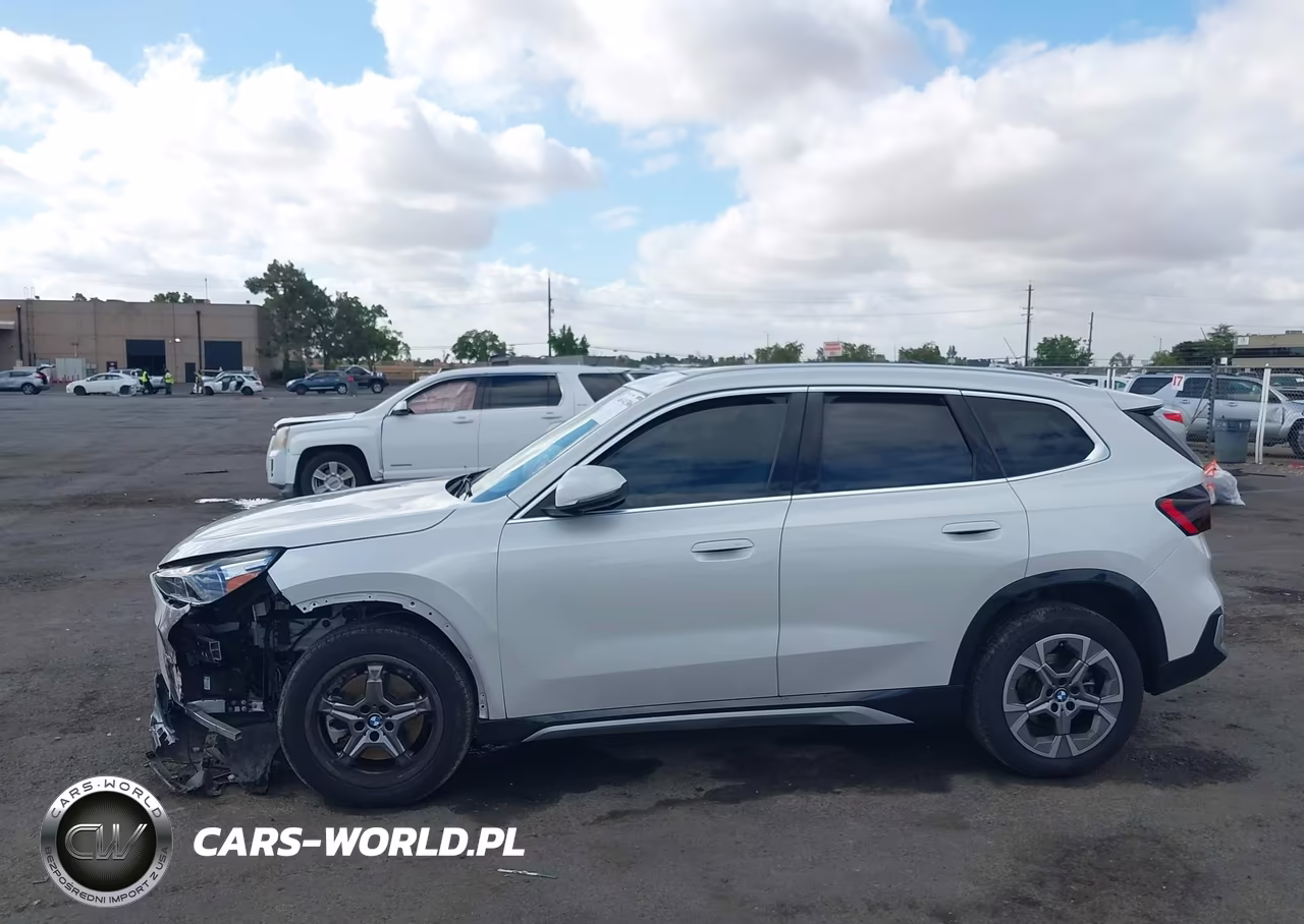 2025 BMW X1 xDrive28I VIN:WBX73EF00S5230818 - 13