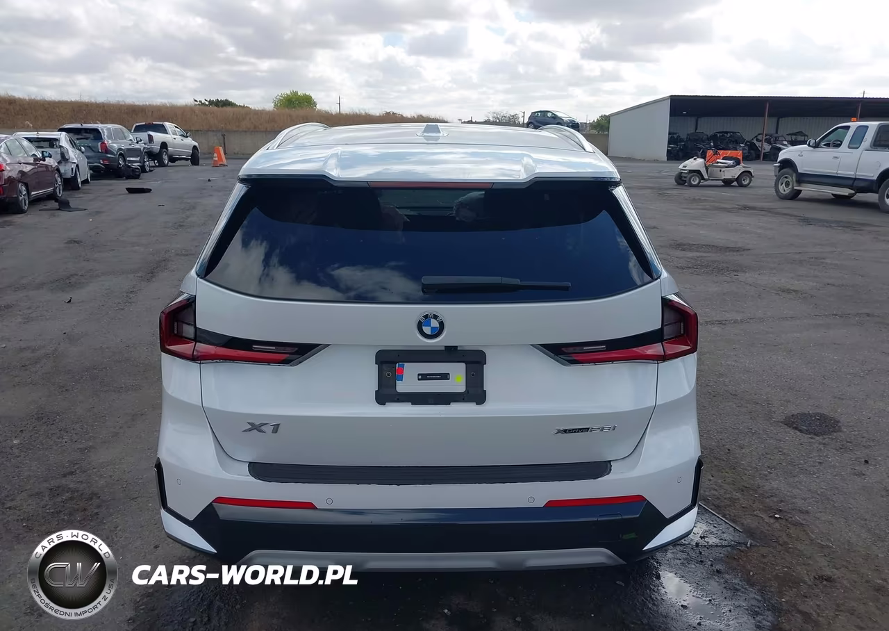 2025 BMW X1 xDrive28I VIN:WBX73EF00S5230818 - 15