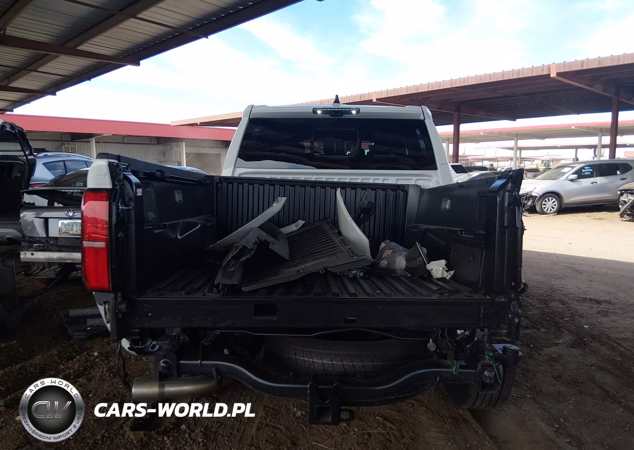 2026 Toyota Tacoma Trd Sport VIN:3TMLB5JN3TM283803 - 17