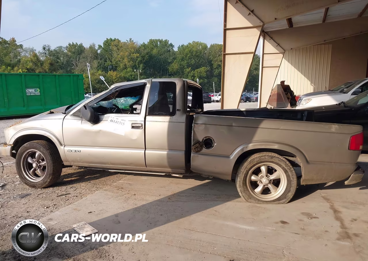 1999 Chevrolet S-10 Ls VIN:1GCCS19XXX8202739 - 13