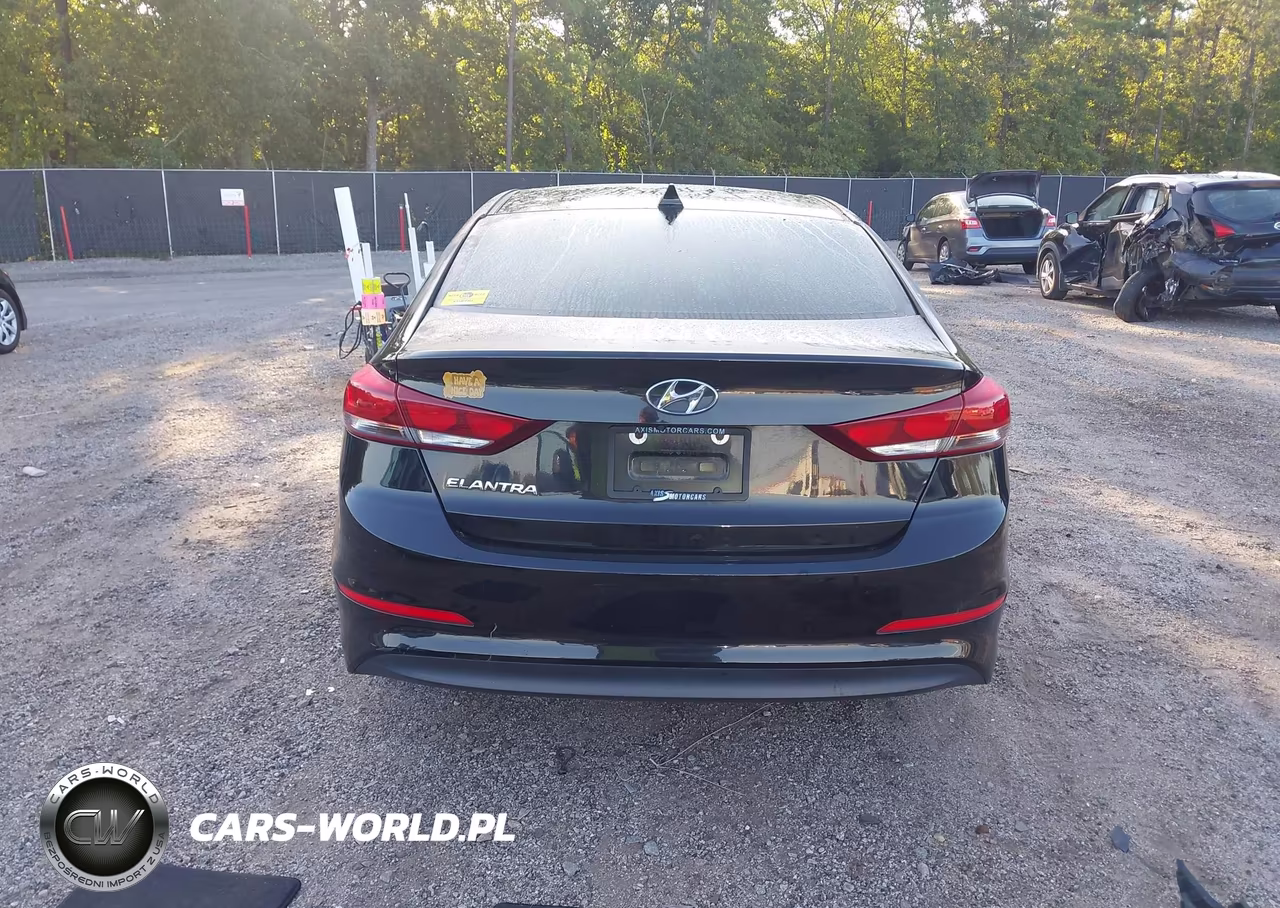2018 Hyundai Elantra Value Edition VIN:5NPD84LF3JH291356 - 17