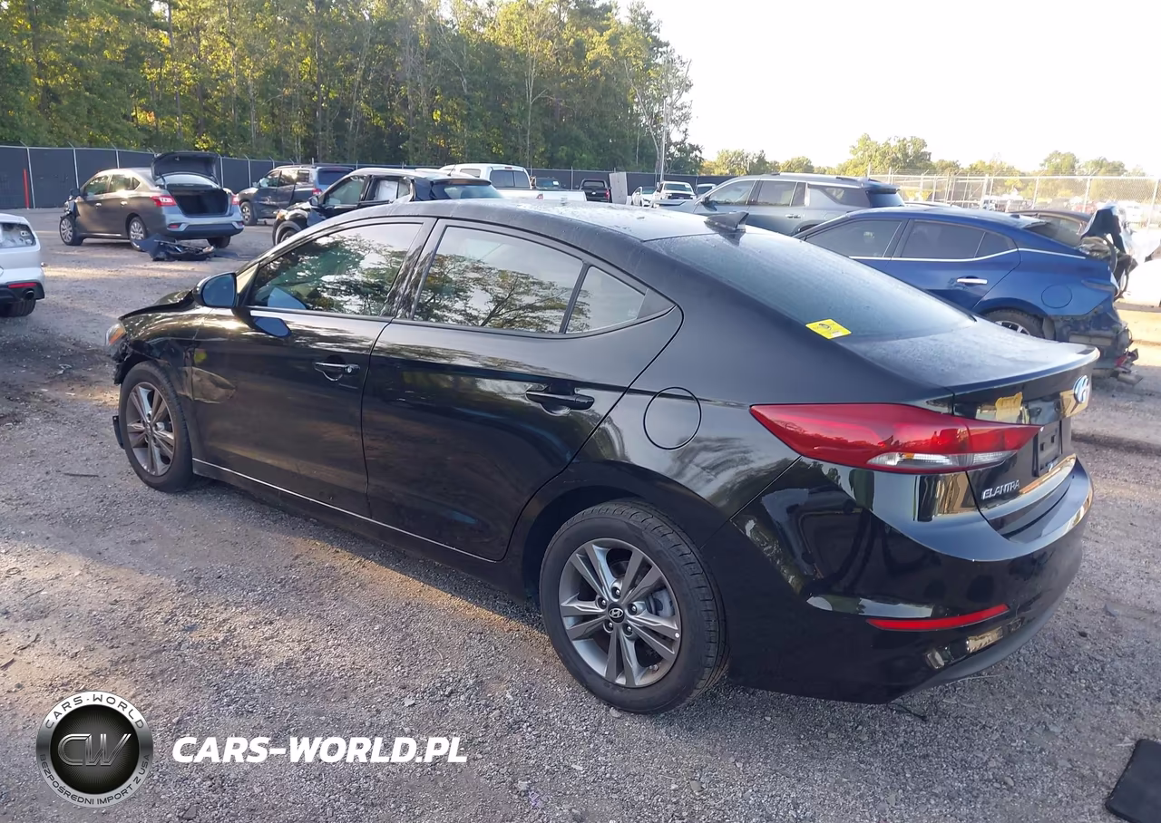 2018 Hyundai Elantra Value Edition VIN:5NPD84LF3JH291356 - 3