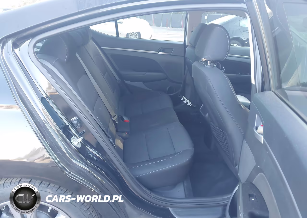 2018 Hyundai Elantra Value Edition VIN:5NPD84LF3JH291356 - 8