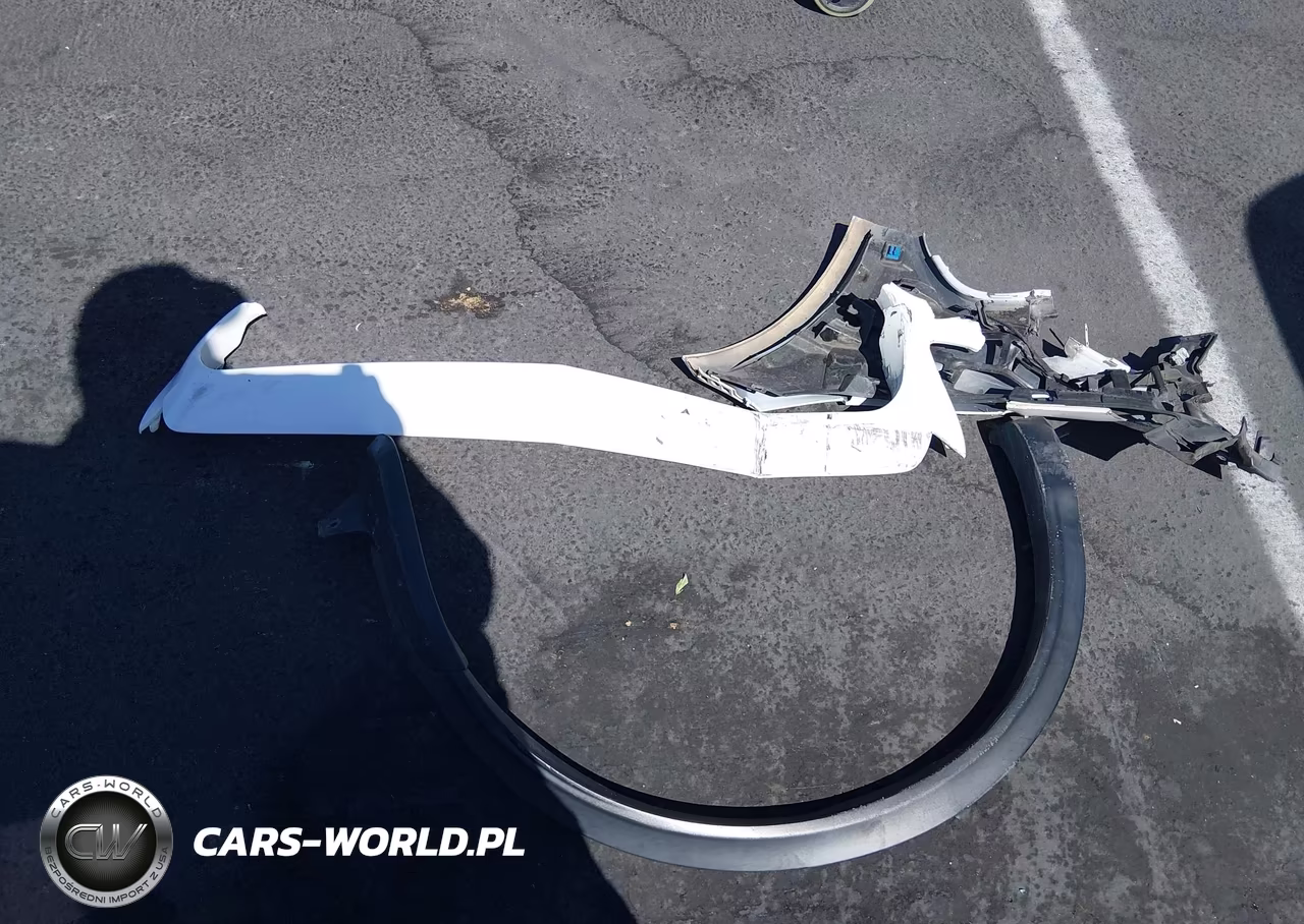 2018 Mercedes-Benz C 300 VIN:55SWF4JB3JU256215 - 11