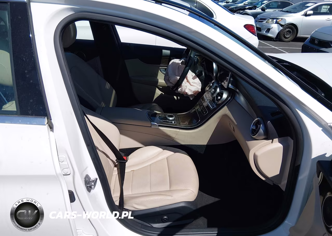 2018 Mercedes-Benz C 300 VIN:55SWF4JB3JU256215 - 5