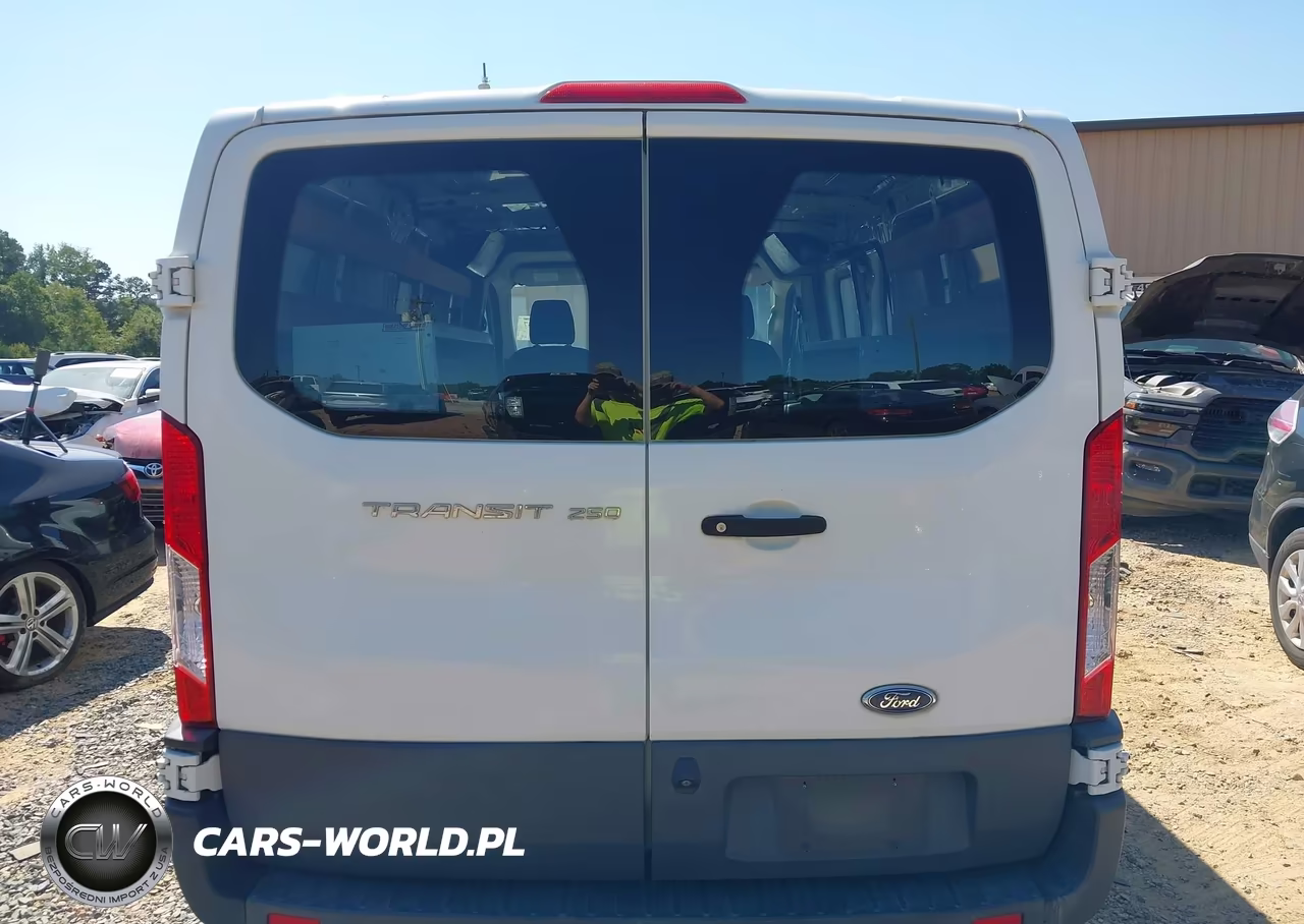 2018 Ford Transit-250 VIN:1FTYR1ZM5JKA89428 - 16