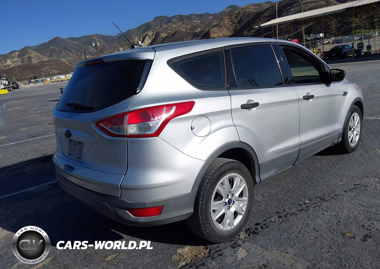 2015 Ford Escape S VIN:1FMCU0F7XFUC26274 - 4