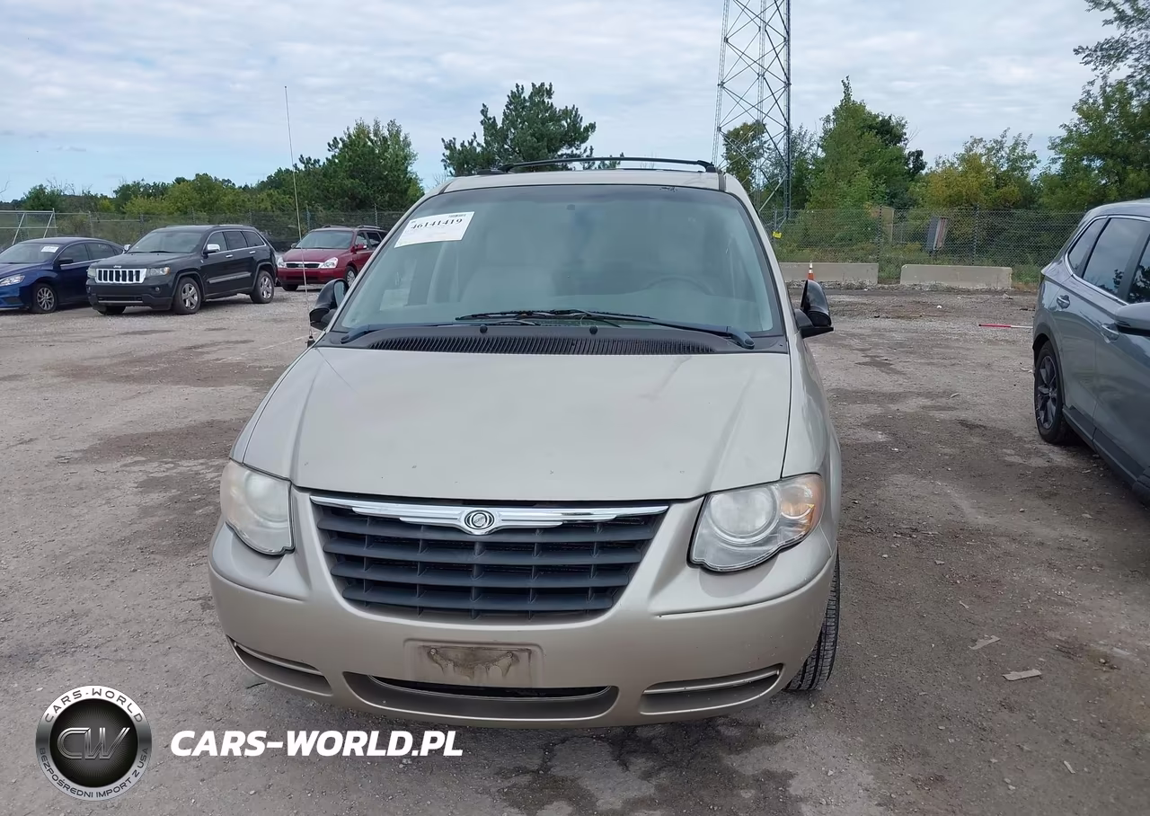 2007 Chrysler Town & Country Touring VIN:2A4GP54L67R311325 - 6