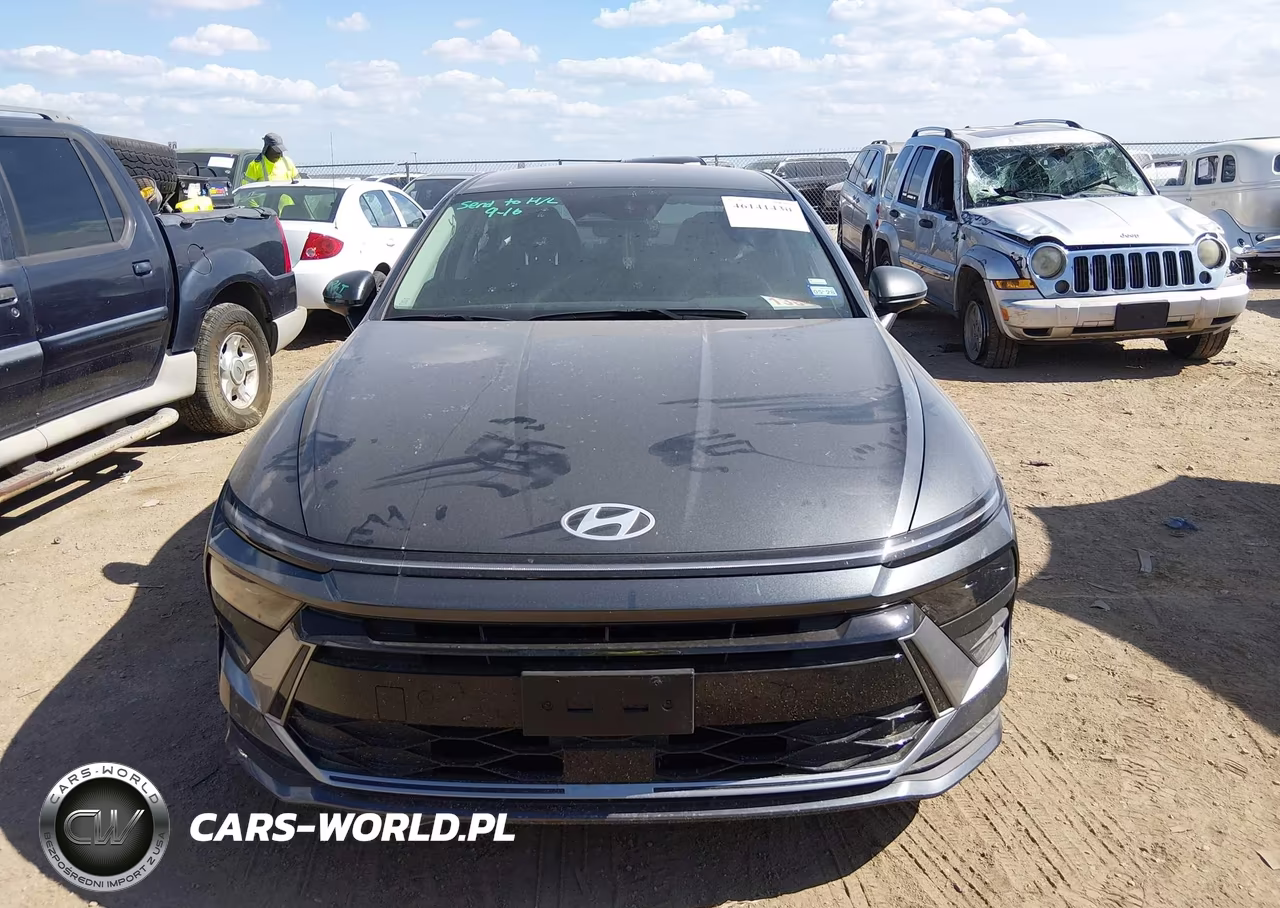 2026 Hyundai Sonata Hybrid Blue VIN:KMHL24JJ6TA173599 - 12