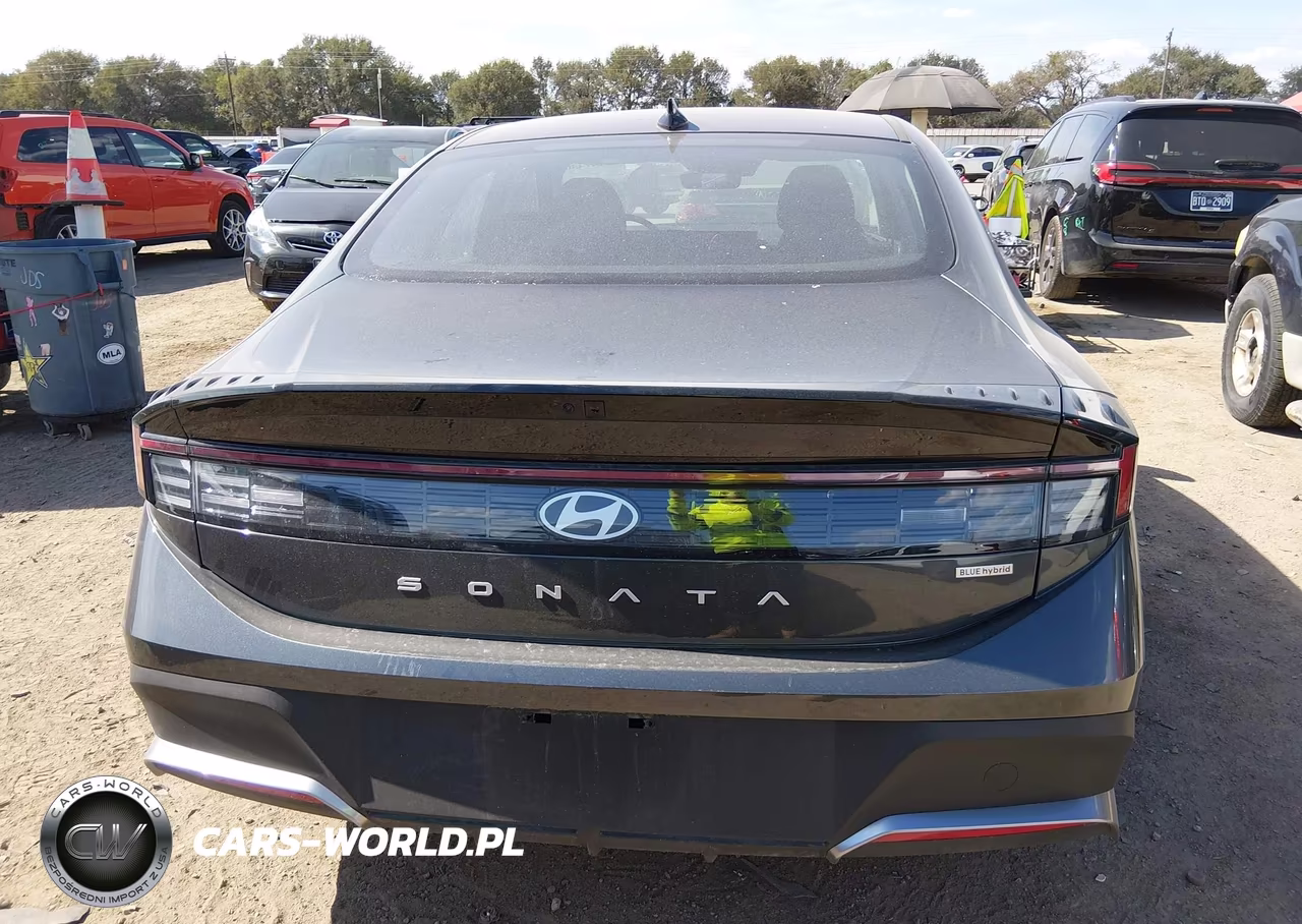 2026 Hyundai Sonata Hybrid Blue VIN:KMHL24JJ6TA173599 - 16