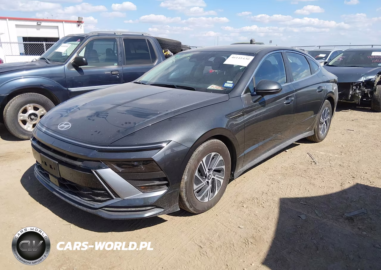 2026 Hyundai Sonata Hybrid Blue VIN:KMHL24JJ6TA173599 - 2
