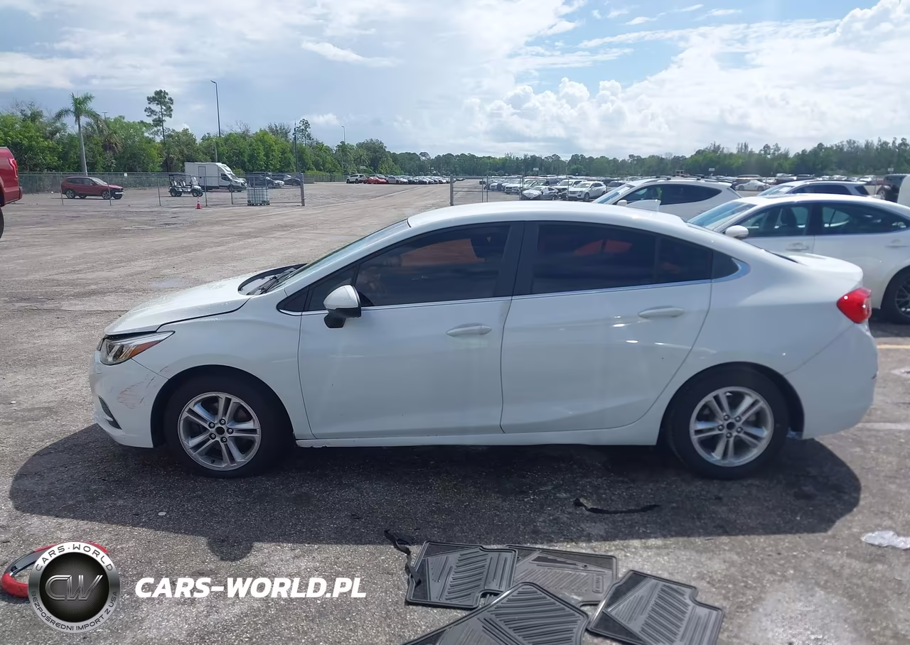 2017 Chevrolet Cruze Lt Auto VIN:1G1BE5SM7H7168382 - 14