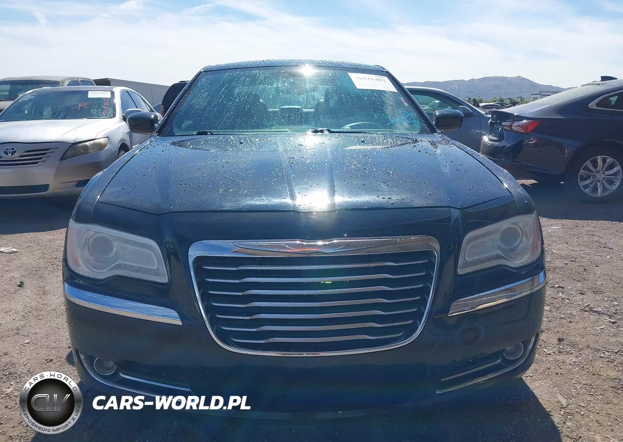 2014 Chrysler 300 VIN:2C3CCAAG4EH375421 - 6