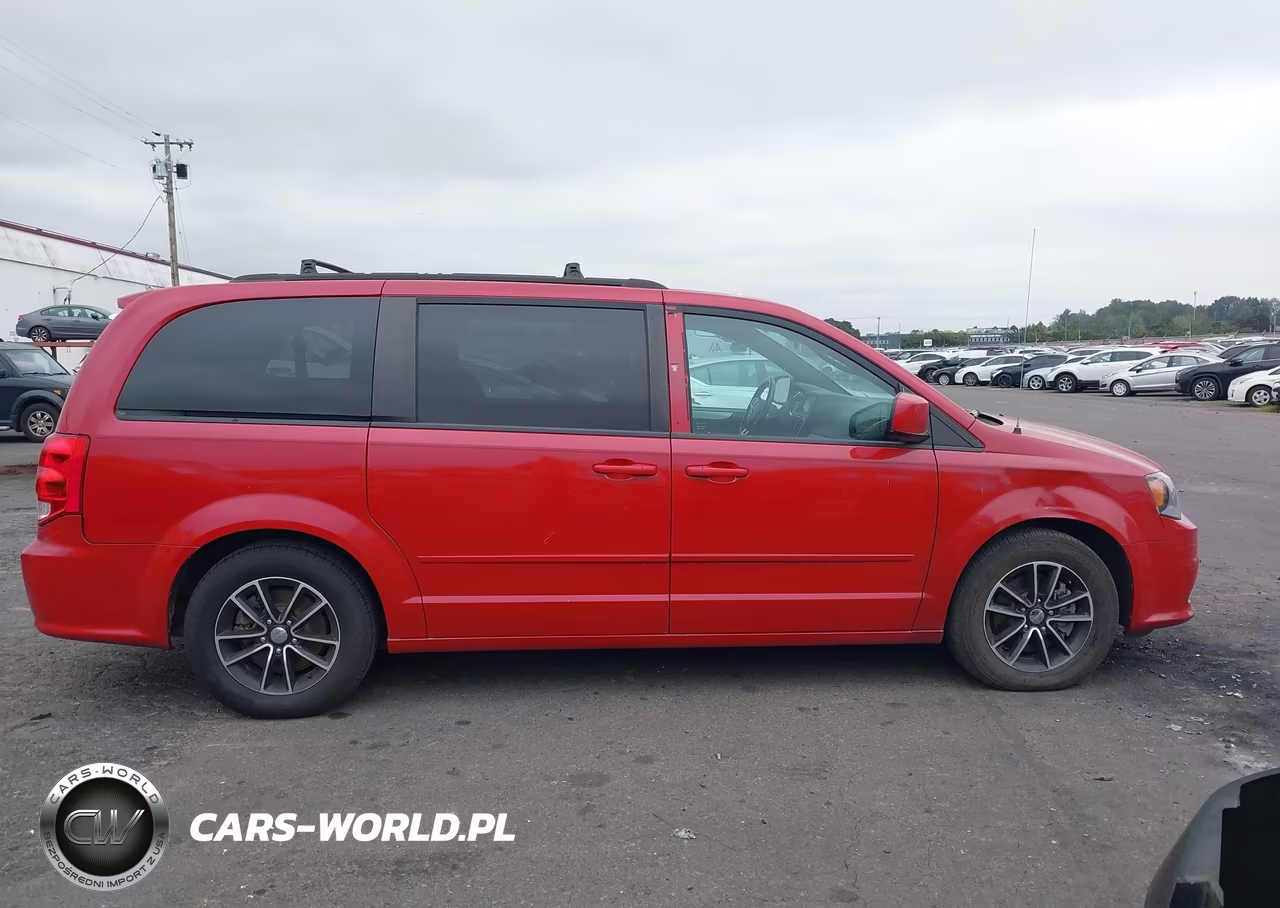 2016 Dodge Grand Caravan R-T VIN:2C4RDGEG5GR225041 - 13