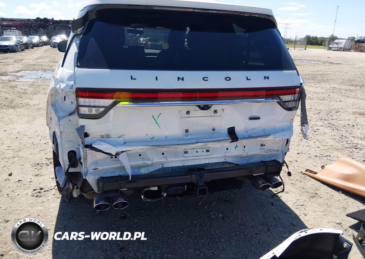 2021 Lincoln Aviator Black Label VIN:5LM5J9XC7MGL10661 - 6