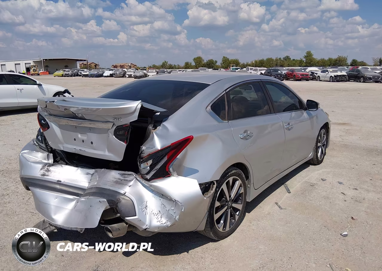 2017 Nissan Altima 2.5 Sr VIN:1N4AL3AP0HC261301 - 4