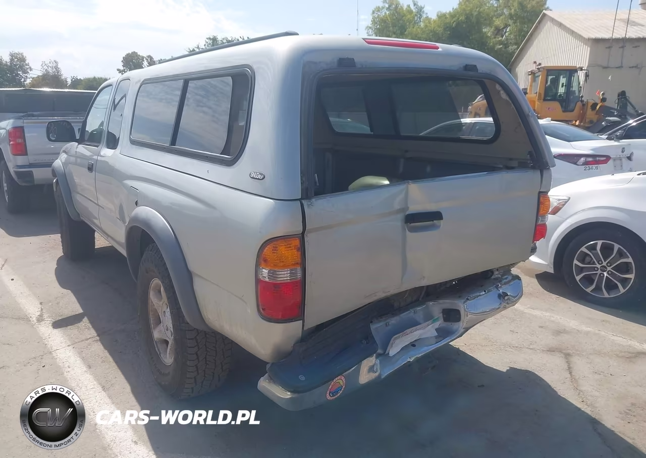 2004 Toyota Tacoma Base V6 VIN:5TEWN72NX4Z385585 - 3