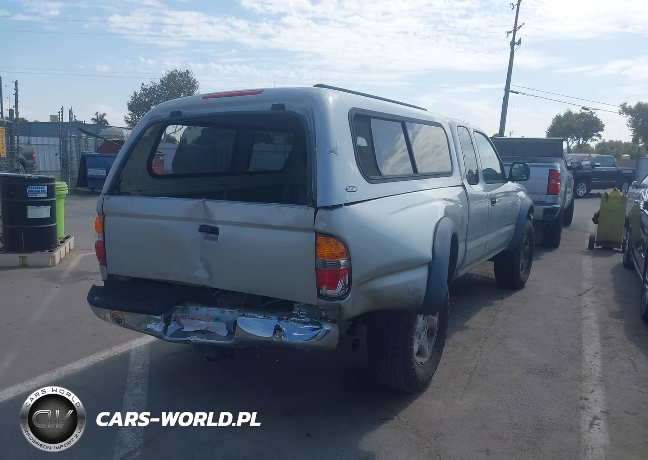 2004 Toyota Tacoma Base V6 VIN:5TEWN72NX4Z385585 - 4