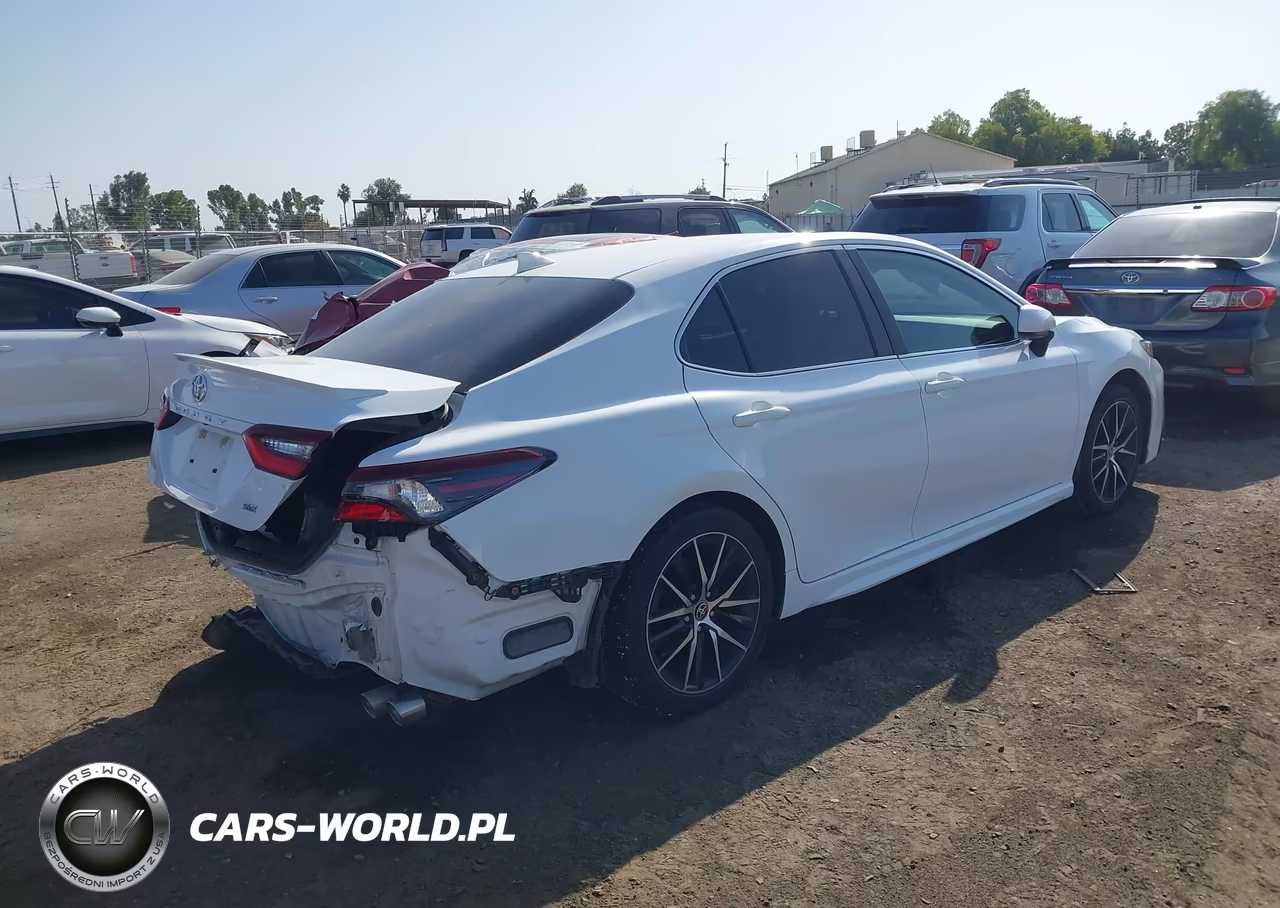 2021 Toyota Camry Se VIN:4T1G11AKXMU581325 - 4