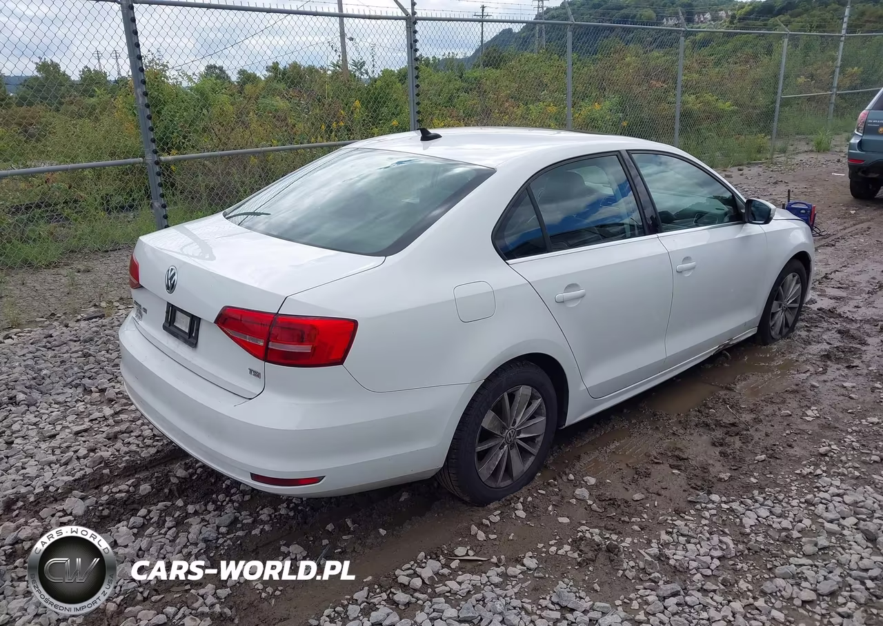 2015 Volkswagen Jetta 1.8T Se VIN:3VWD17AJ8FM412488 - 4