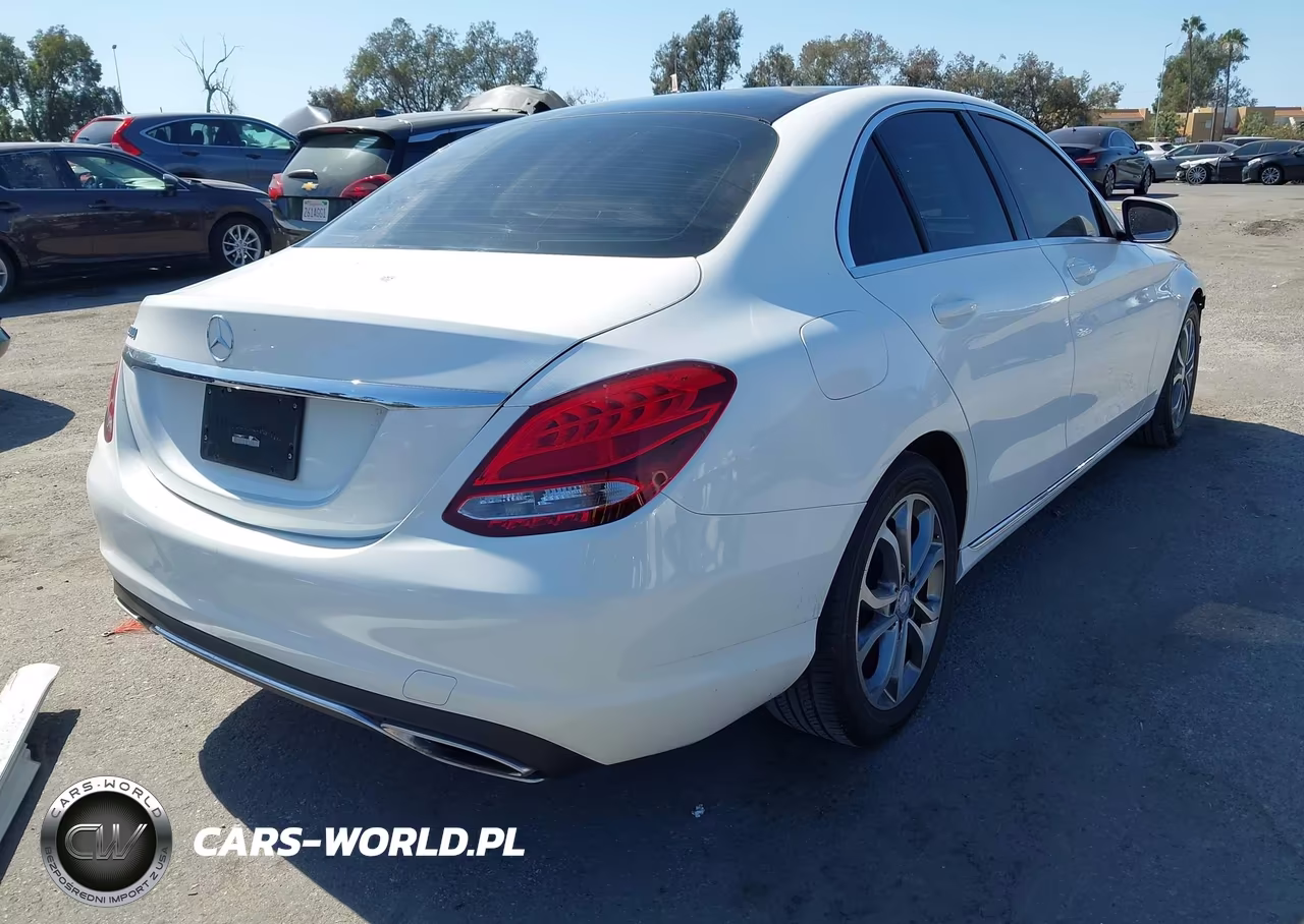 2017 Mercedes-Benz C 300 VIN:55SWF4JBXHU191387 - 4