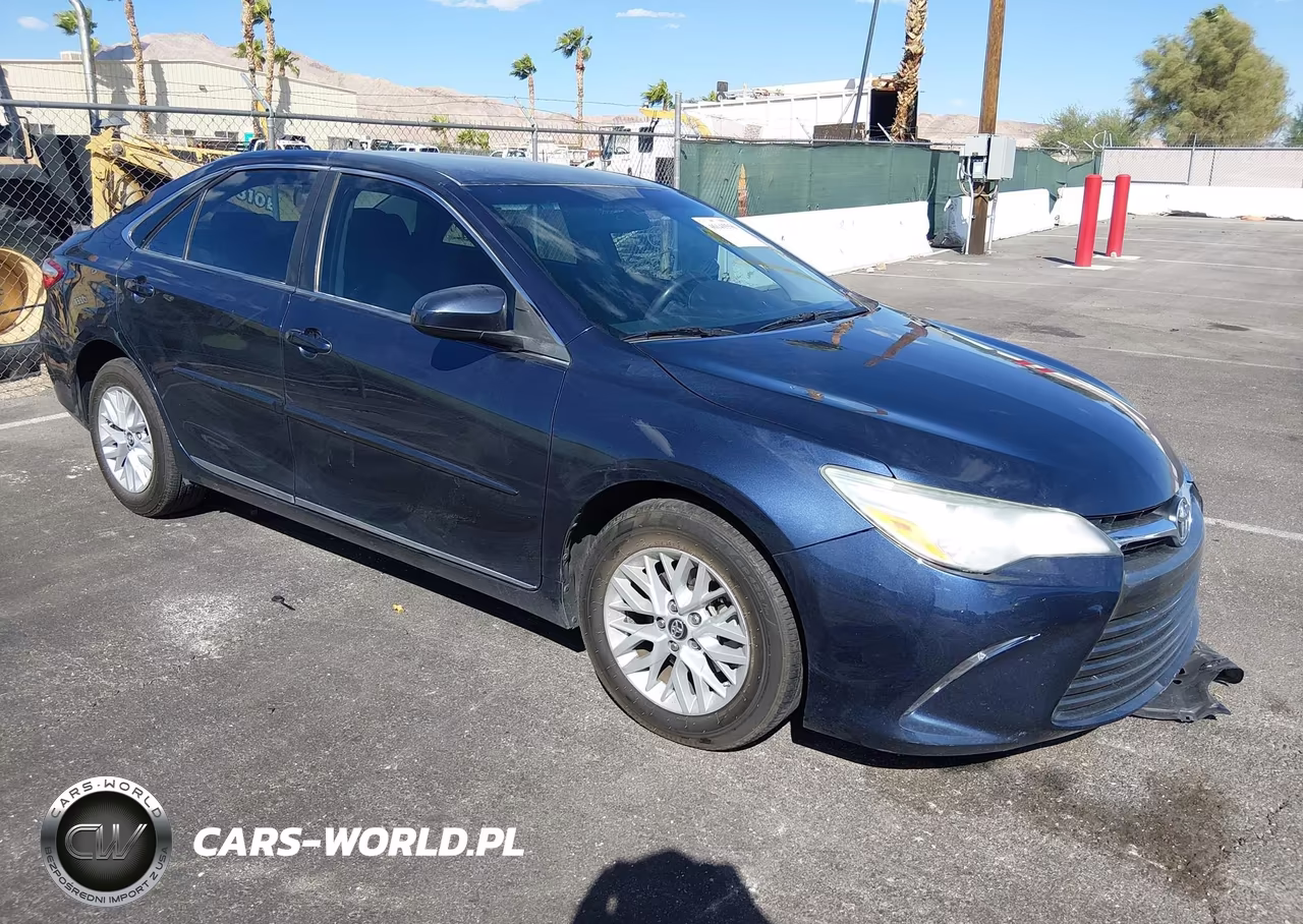 2016 Toyota Camry Le