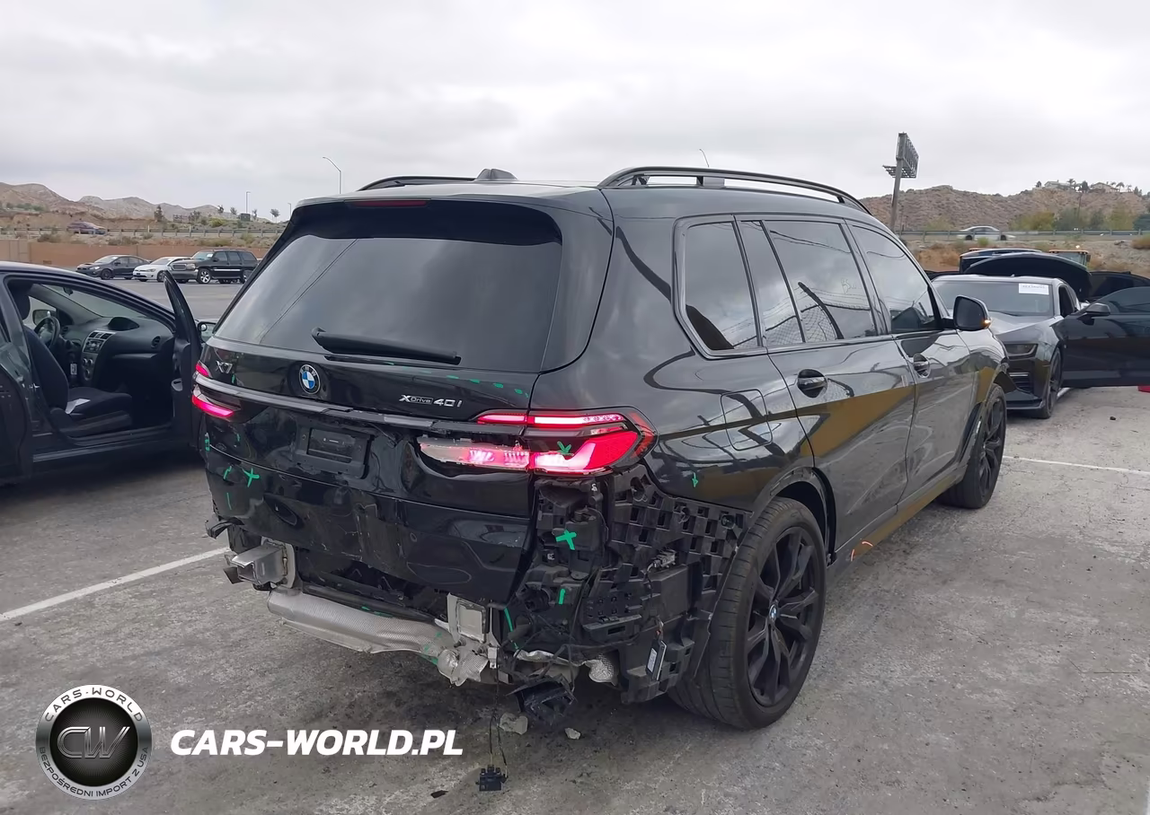 2025 BMW X7 xDrive40I VIN:5UX23EM03S9Y00053 - 4