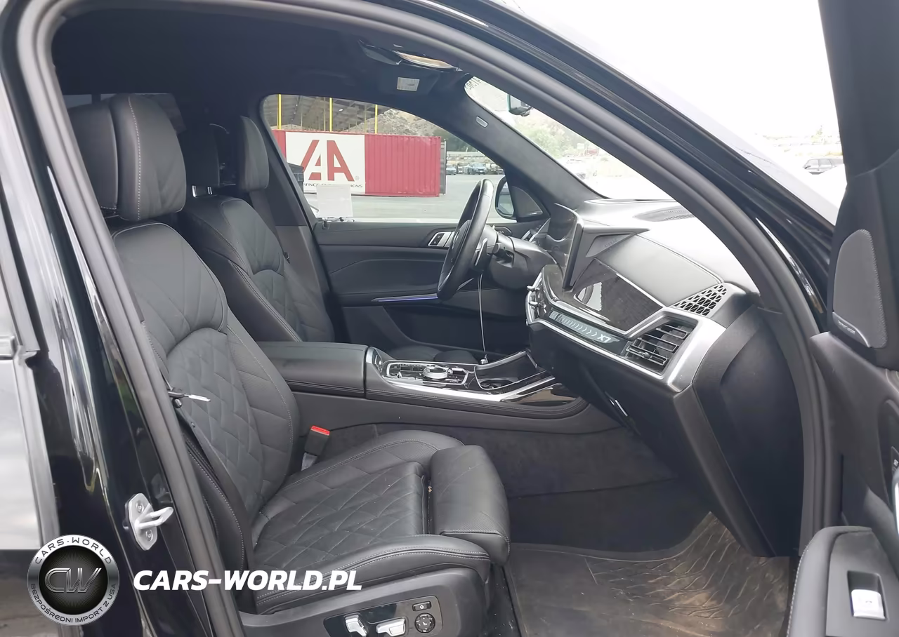 2025 BMW X7 xDrive40I VIN:5UX23EM03S9Y00053 - 5