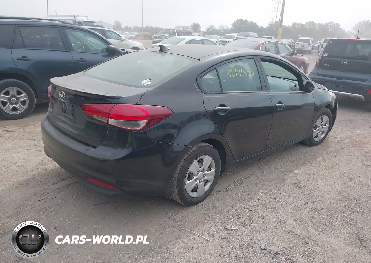 2017 Kia Forte Lx VIN:3KPFK4A76HE094086 - 4
