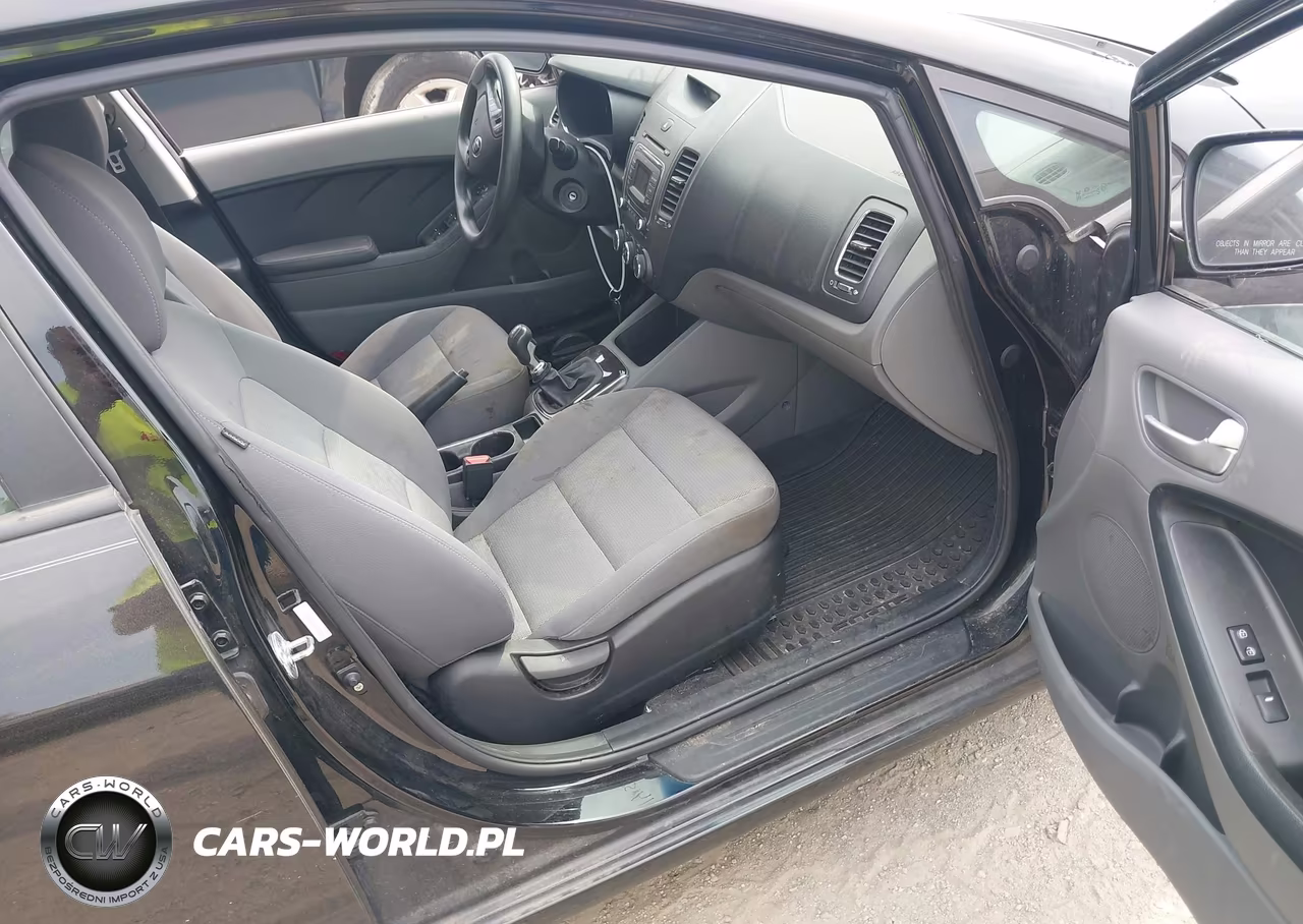2017 Kia Forte Lx VIN:3KPFK4A76HE094086 - 5