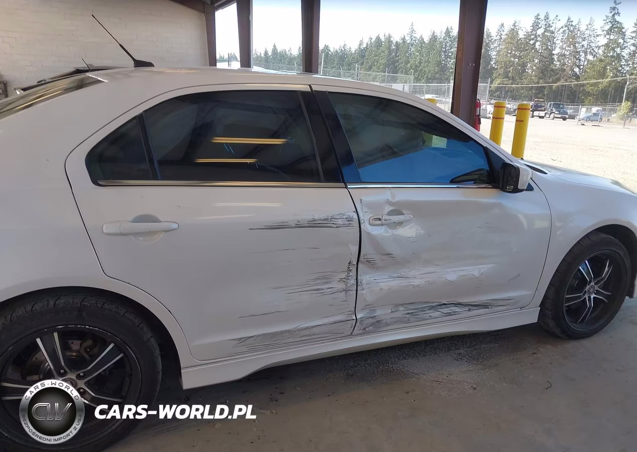 2012 Ford Fusion Sport VIN:3FAHP0KC3CR397669 - 6