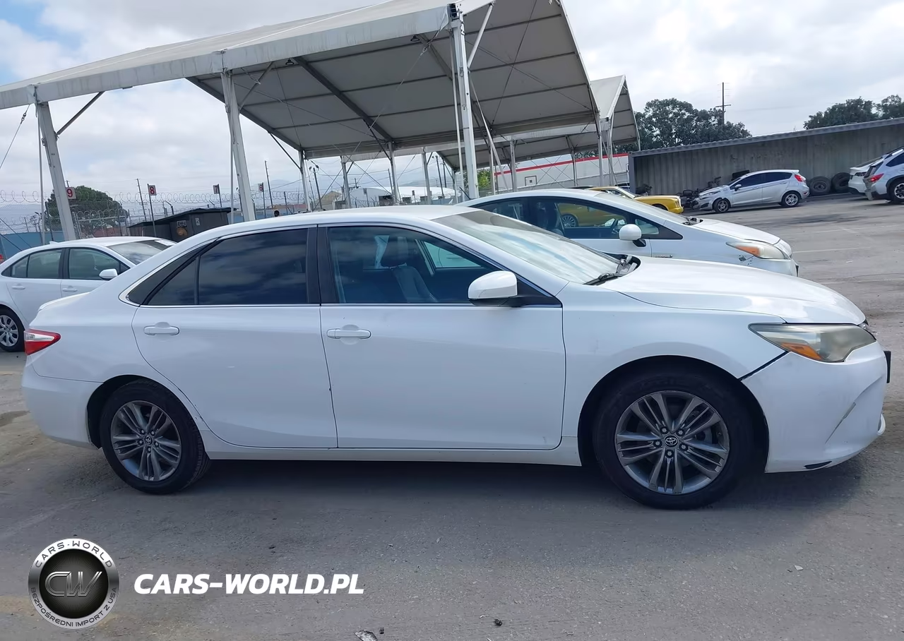 2015 Toyota Camry Se VIN:4T1BF1FK3FU902323 - 13