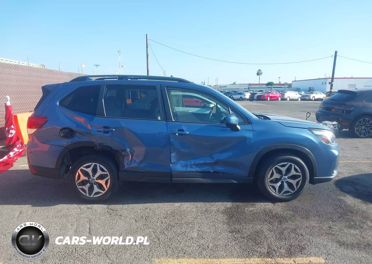 2020 Subaru Forester Premium VIN:JF2SKAJC4LH500090 - 13