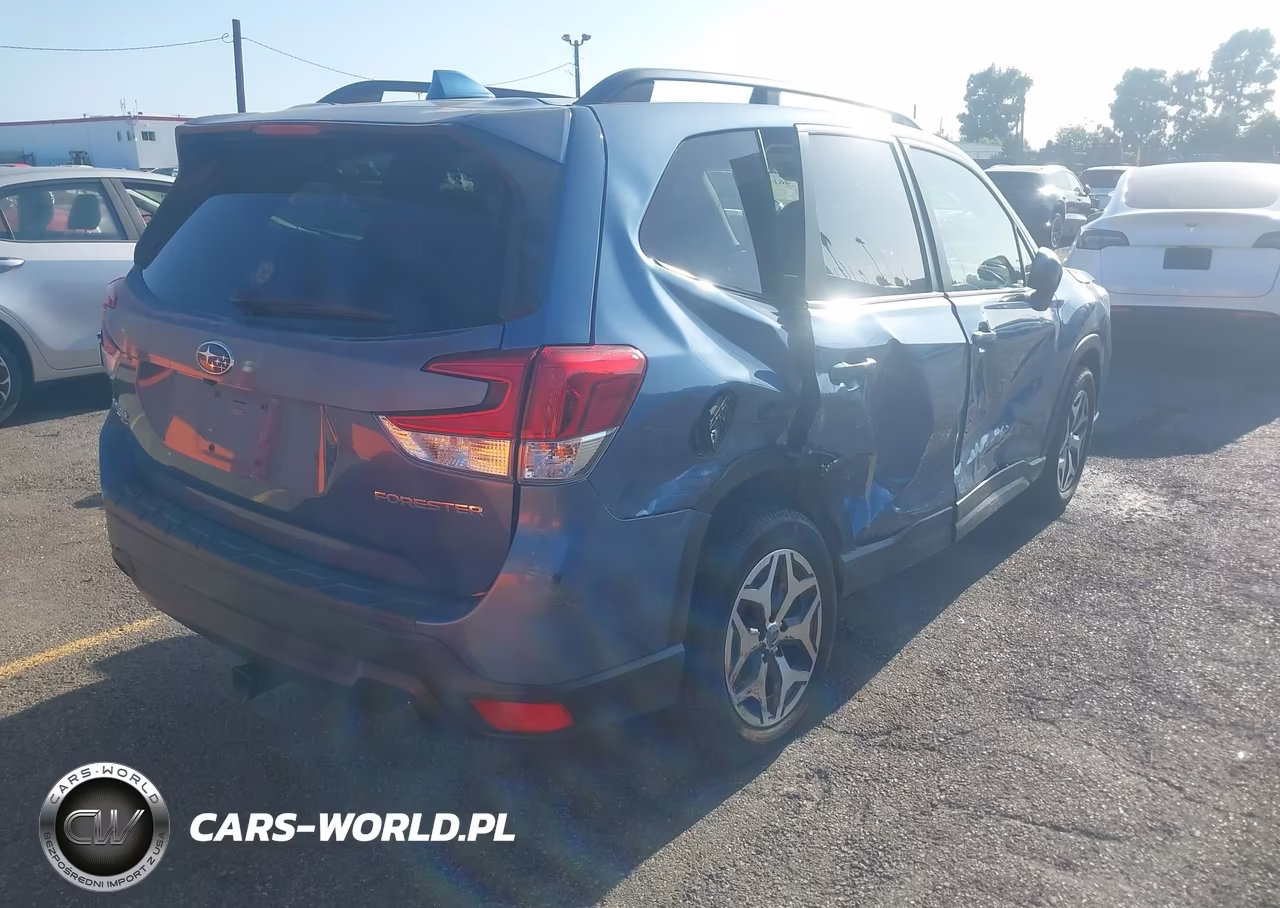 2020 Subaru Forester Premium VIN:JF2SKAJC4LH500090 - 4