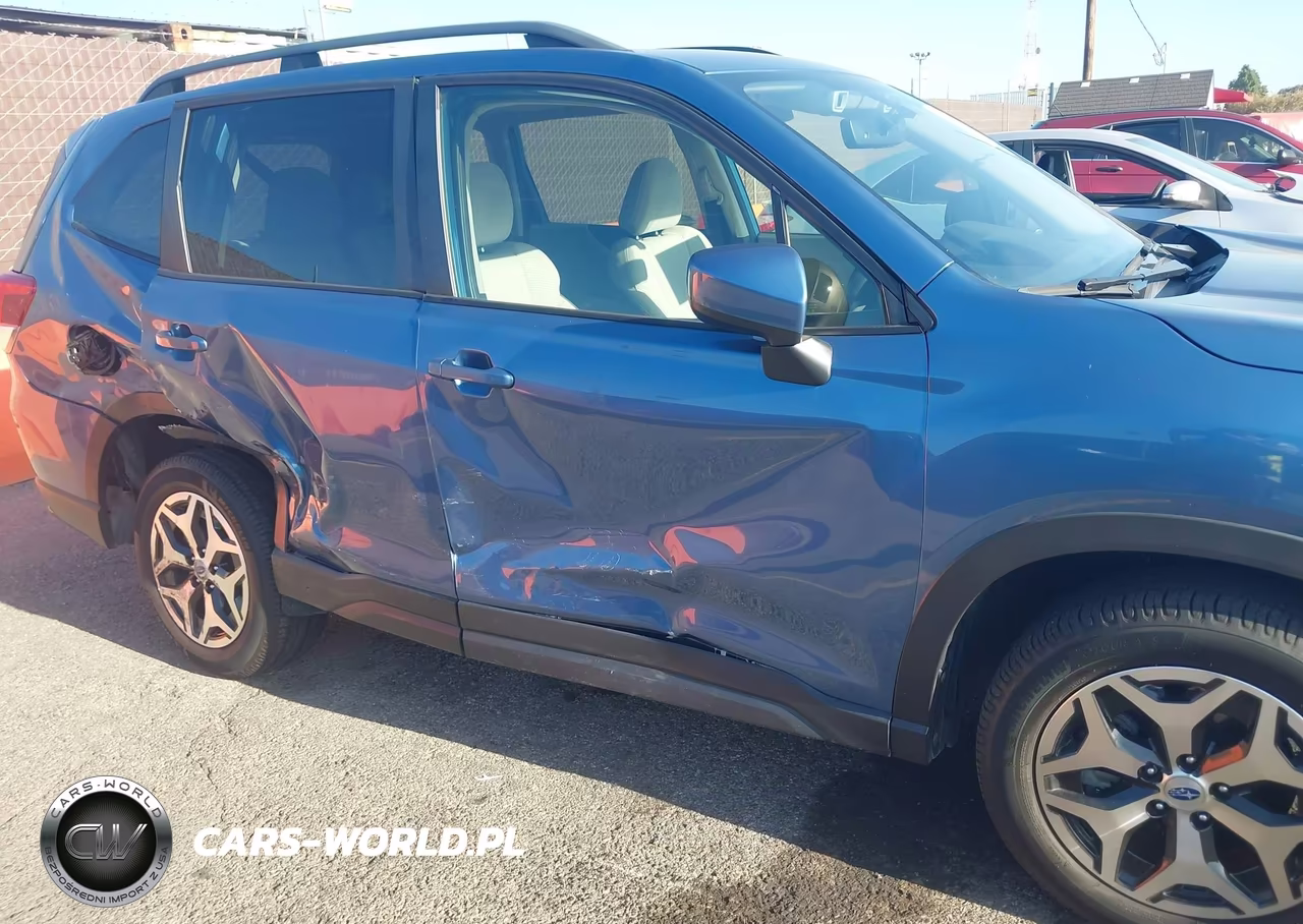 2020 Subaru Forester Premium VIN:JF2SKAJC4LH500090 - 6