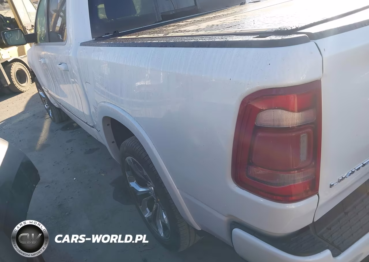 2024 Ram 1500 Limited 4X4 5'7 Box VIN:1C6SRFHT3RN228629 - 3