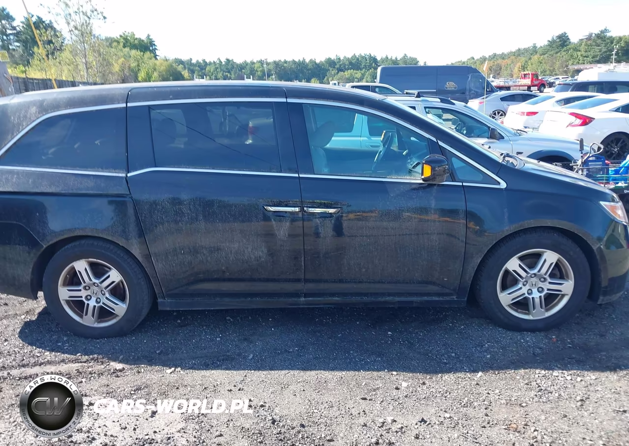 2012 Honda Odyssey Touring-Touring Elite VIN:5FNRL5H99CB058824 - 13