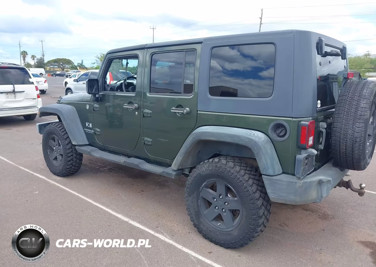 2008 Jeep Wrangler Unlimited X VIN:1J4GA39158L527111 - 3
