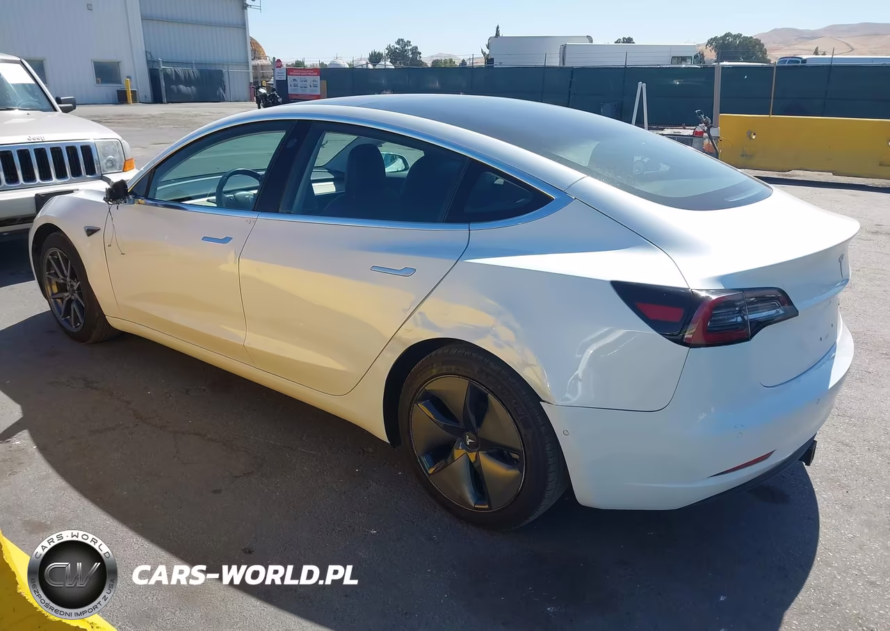 2018 Tesla Model 3 Long Range-Performance VIN:5YJ3E1EBXJF066976 - 3