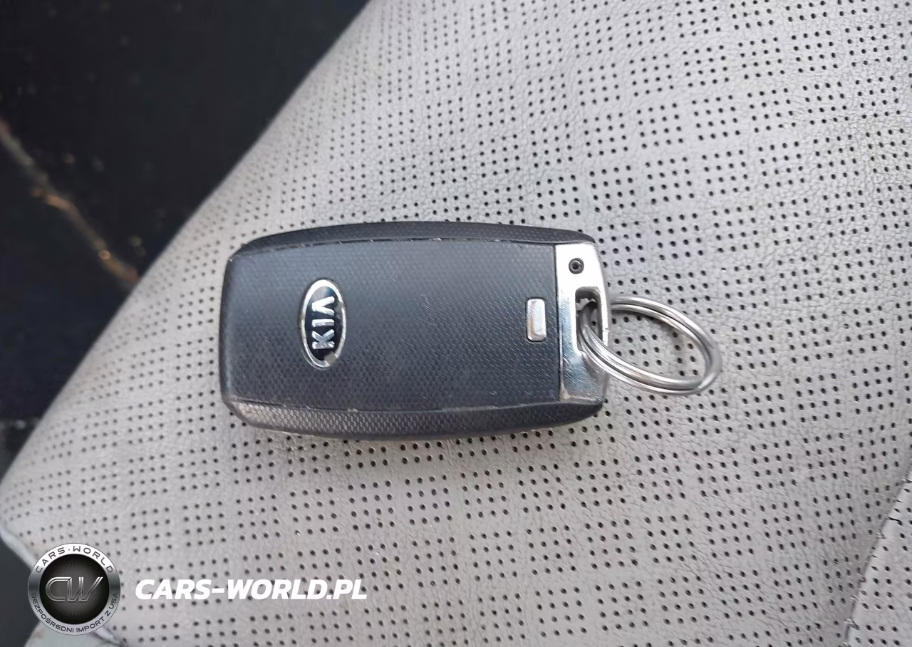 2016 Kia Optima Ex VIN:5XXGU4L30GG045092 - 11