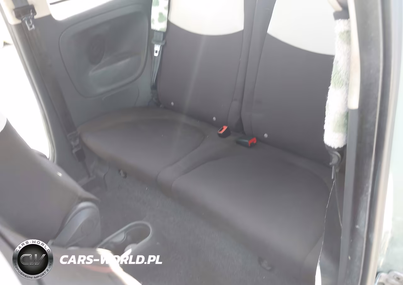 2013 Fiat 500 Pop VIN:3C3CFFAR4DT530948 - 8