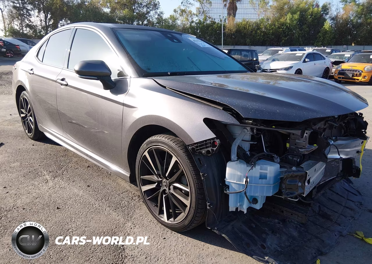 2019 Toyota Camry Xse – zdjęcie 1 z 18