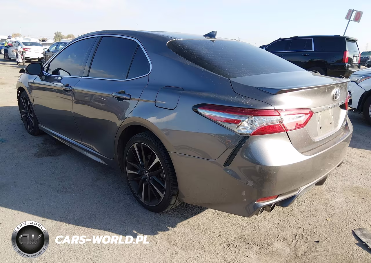 2019 Toyota Camry Xse VIN:4T1B61HK2KU783185 - 3