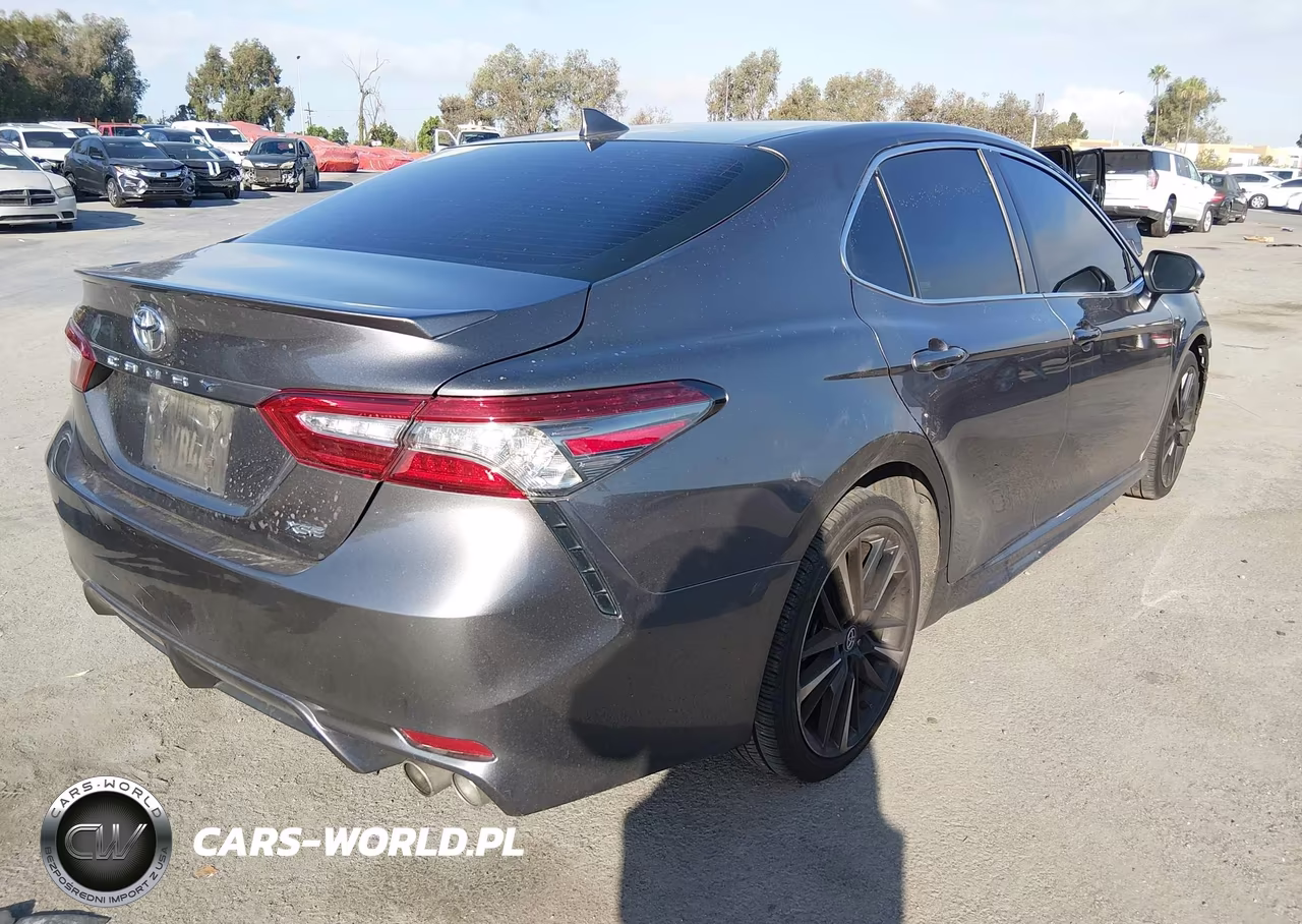 2019 Toyota Camry Xse VIN:4T1B61HK2KU783185 - 4