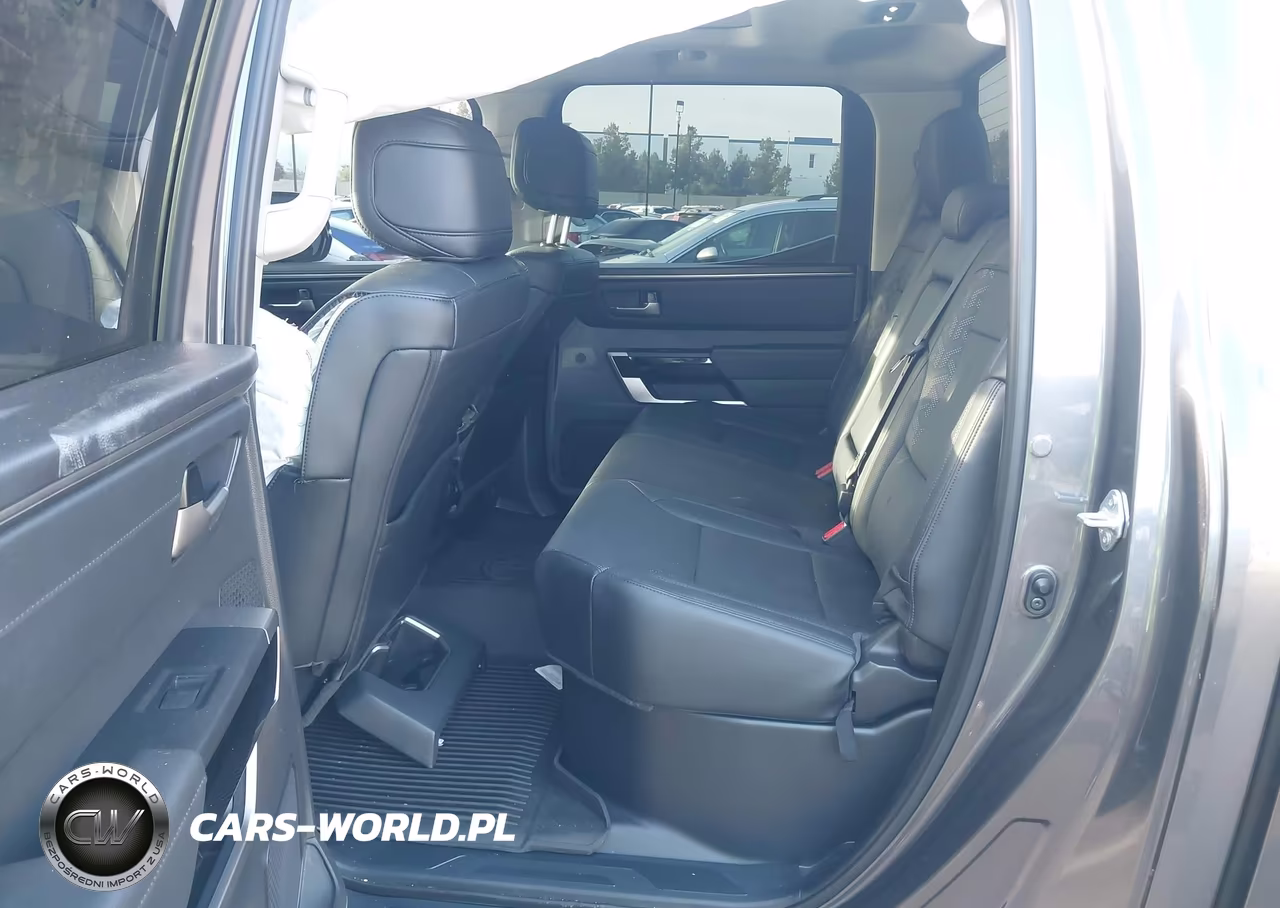 2024 Toyota Tundra Limited VIN:5TFWA5DB5RX193542 - 8