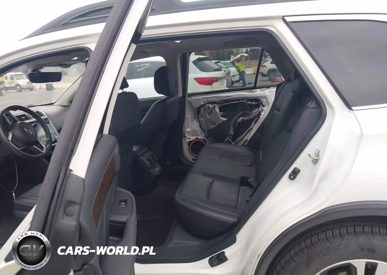 2018 Subaru Outback 2.5I Limited VIN:4S4BSANC1J3350390 - 8